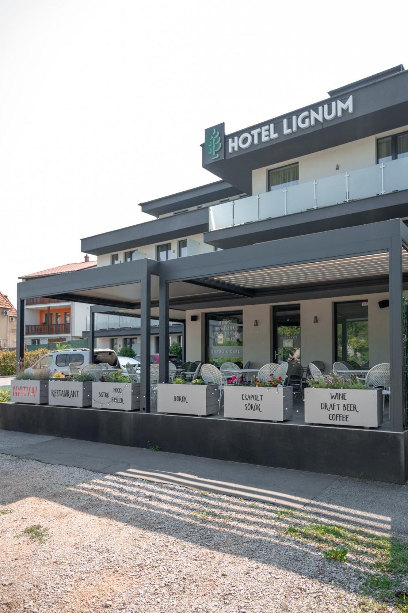 Lignum Hotel Μίσκολτς Εξωτερικό φωτογραφία