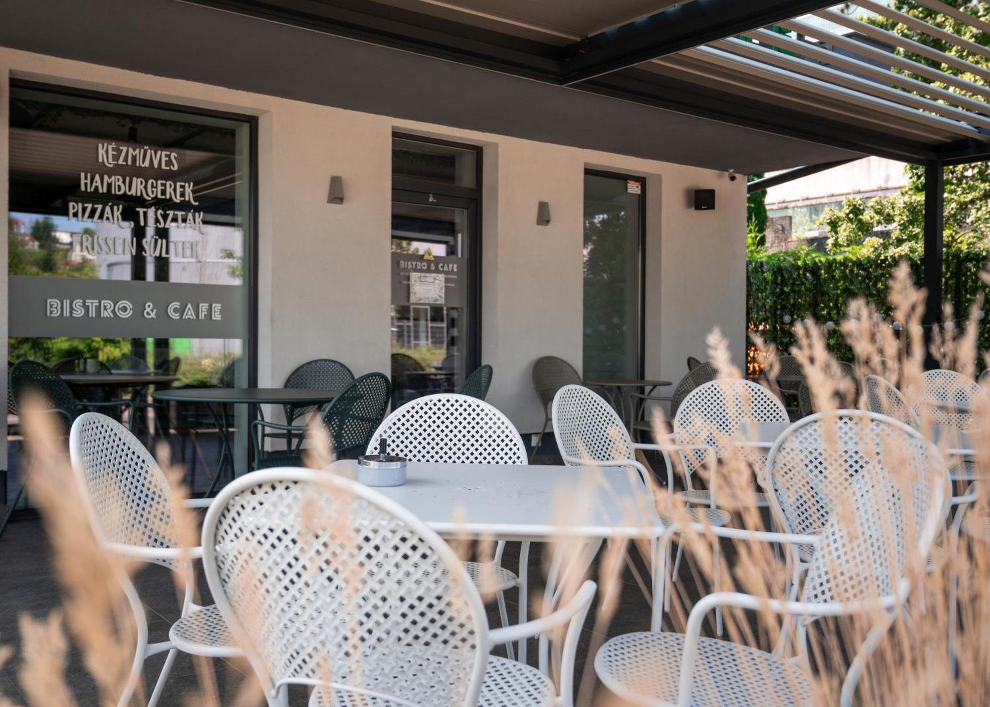 Lignum Hotel Μίσκολτς Εξωτερικό φωτογραφία