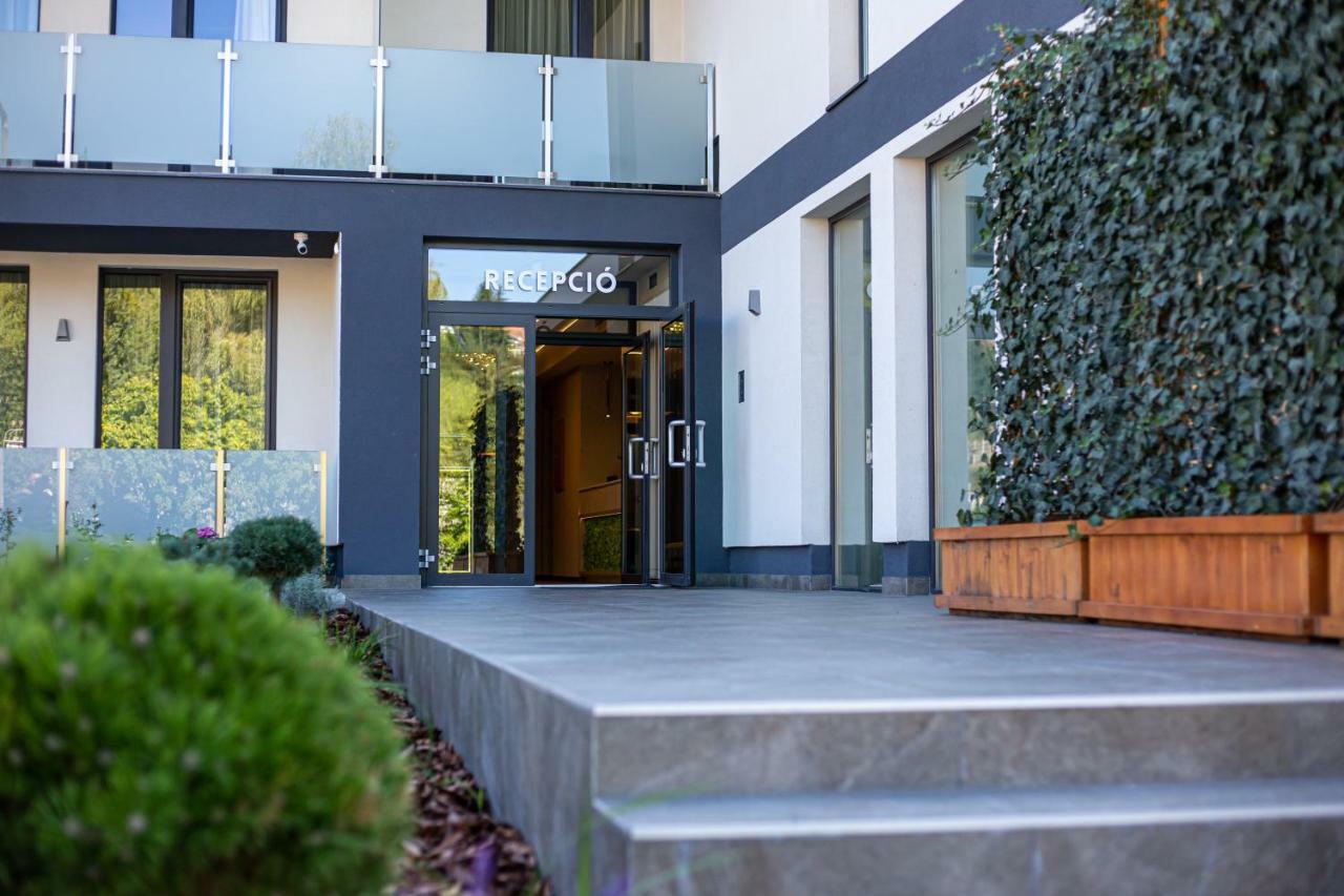 Lignum Hotel Μίσκολτς Εξωτερικό φωτογραφία