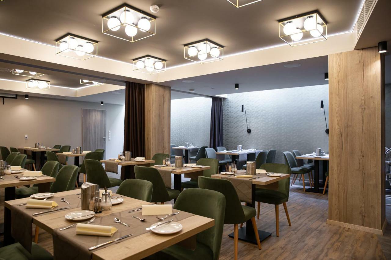 Lignum Hotel Μίσκολτς Εξωτερικό φωτογραφία