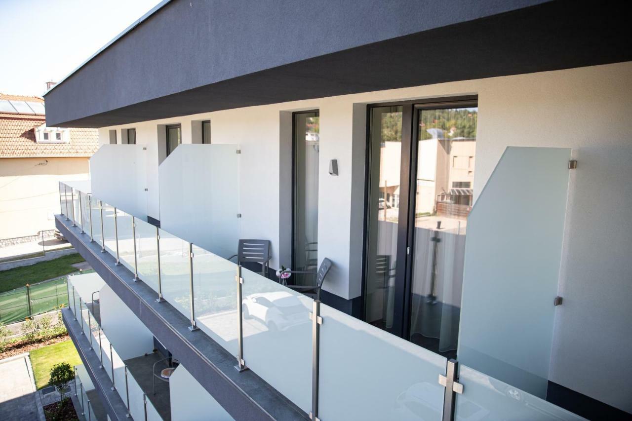 Lignum Hotel Μίσκολτς Εξωτερικό φωτογραφία