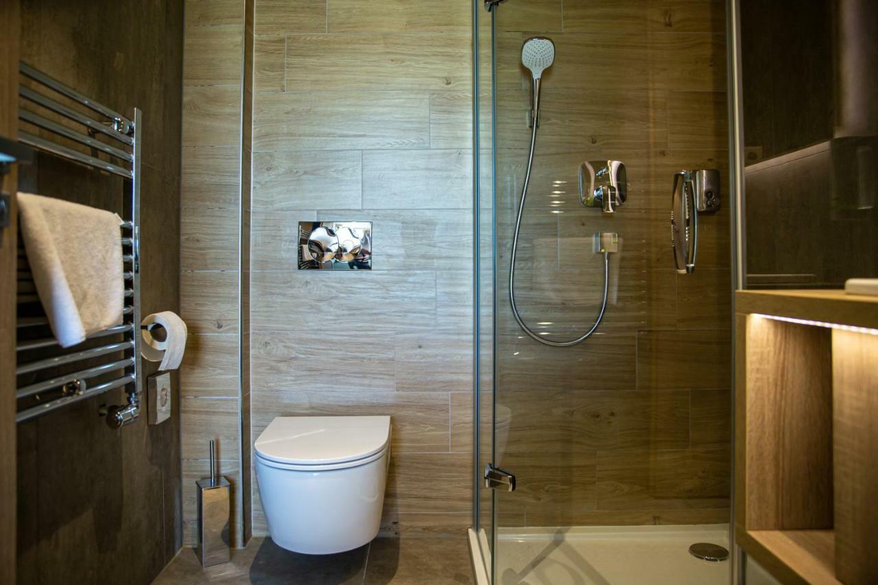 Lignum Hotel Μίσκολτς Εξωτερικό φωτογραφία