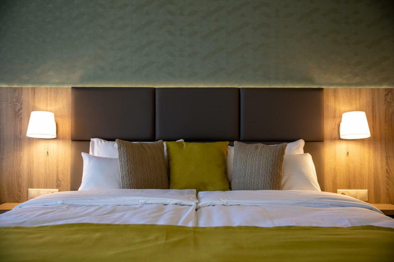 Lignum Hotel Μίσκολτς Εξωτερικό φωτογραφία